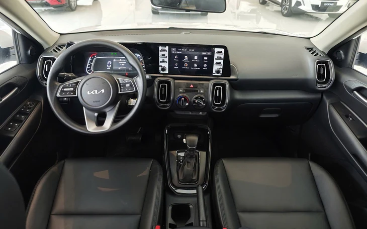 Tin tức giá xe: Kia Sonet giảm giá kỷ lục, niêm yết rẻ nhất phân khúc, xuống ngang Hyundai i10 - Ảnh 4.