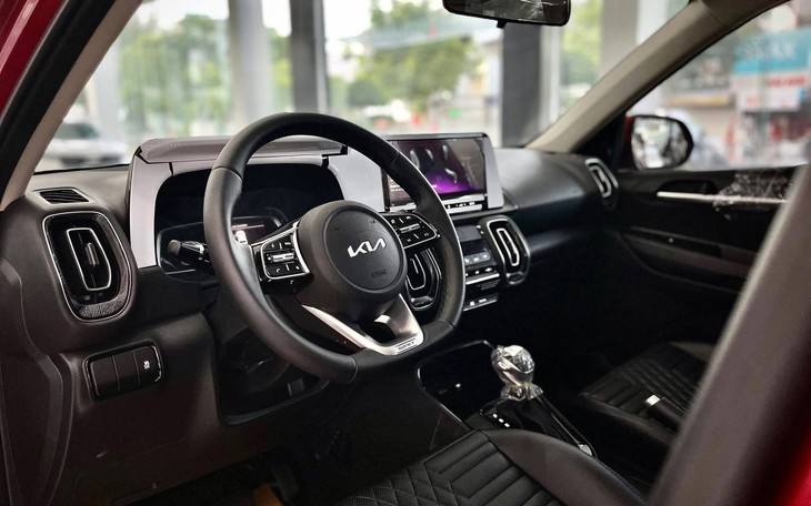 Tin tức giá xe: Kia Sonet giảm giá kỷ lục, niêm yết rẻ nhất phân khúc, xuống ngang Hyundai i10 - Ảnh 8.