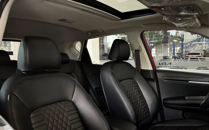 Tin tức giá xe: Kia Sonet giảm giá kỷ lục, niêm yết rẻ nhất phân khúc, xuống ngang Hyundai i10 - Ảnh 9.