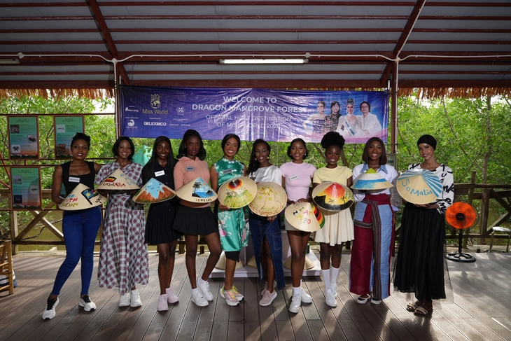 Người đẹp Miss World 2026 lội bùn, trồng cây trong rừng ngập mặn ở Đồ Sơn - Ảnh 6.