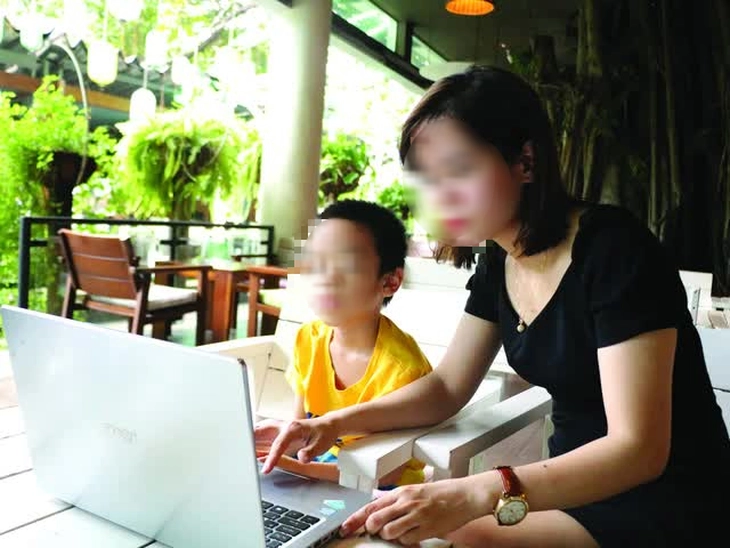 Cảnh báo học theo hình thức homeschooling; Xe máy xăng biến thành xe điện trong 2 giờ - Ảnh 1.