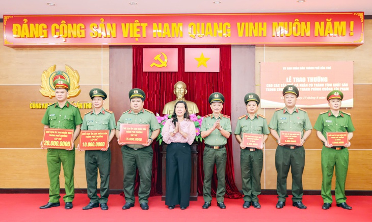 Cần Thơ phá đường dây làm tiền giả liên tỉnh, bắt người cầm đầu tại Tây Ninh - Ảnh 5.