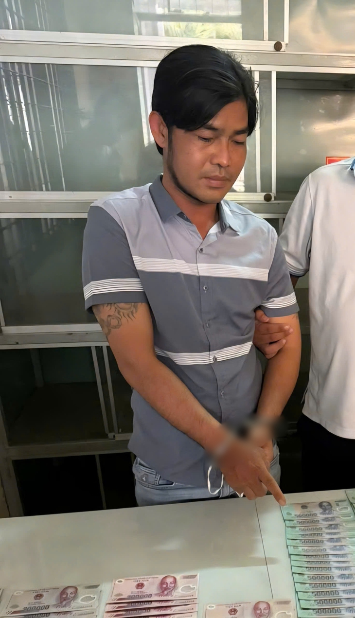 Từ tờ 500.000 đồng nghi giả mua chai nước, Công an Cần Thơ lần ra đường dây tiền giả liên tỉnh - Ảnh 4.