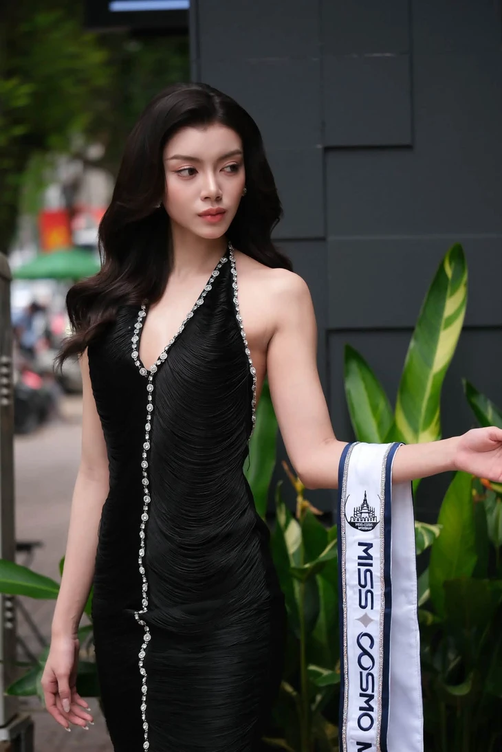 Thae Su Nyein đến Việt Nam thi Miss Cosmo sau ồn ào bị tước danh hiệu á hậu Miss Grand - Ảnh 4.