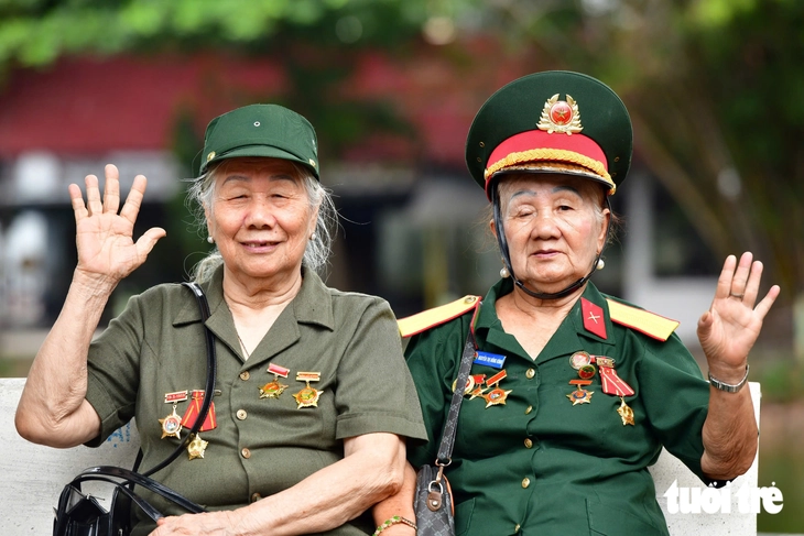 'Đón anh về mà dòng lệ trào dâng' - Ảnh 6.