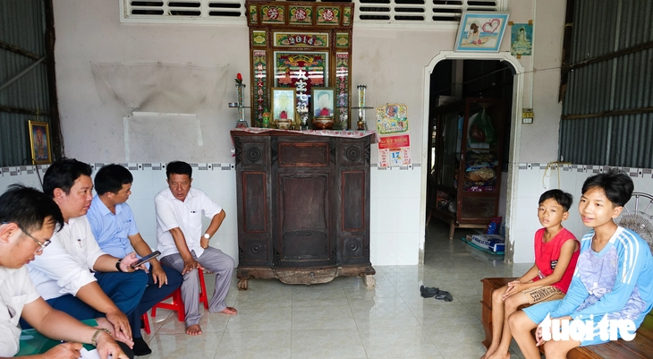 Vụ ngư dân sống thần kỳ khi trôi dạt trên biển: Người nhà mong ngóng anh về - Ảnh 2.