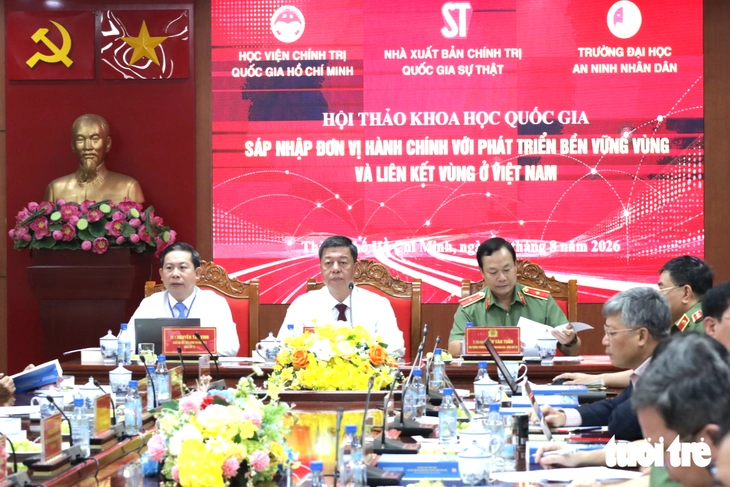 Sáp nhập đơn vị hành chính gắn với phát triển bền vững và liên kết vùng - Ảnh 1.