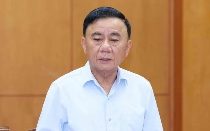 Ban Bí thư hướng dẫn điều kiện kết nạp Đảng với người trên 60 tuổi - Ảnh 3.