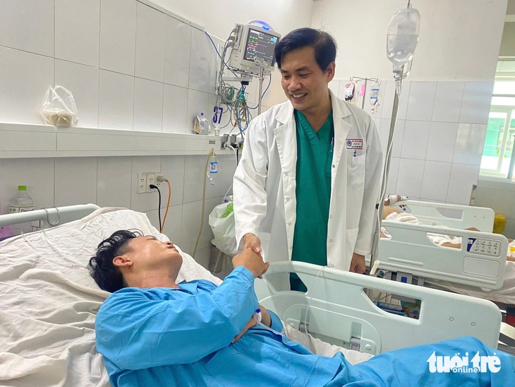 Trôi dạt trên biển: Cách nào để sống sót chờ cứu hộ? - Ảnh 3.