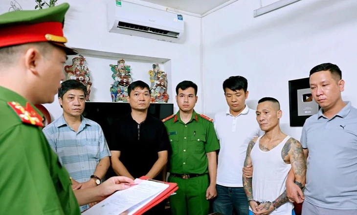 Bắt 'Tế điên Nam Định' - một giang hồ mạng cộm cán ở Ninh Bình - Ảnh 1.