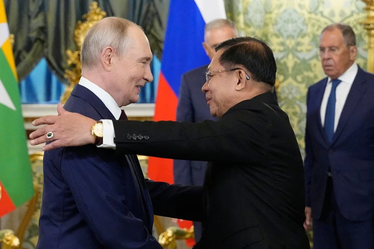 Tổng thống Myanmar Min Aung Hlaing tới Nga gặp ông Putin - Ảnh 1.