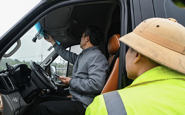 CSGT toàn quốc tổng kiểm soát xe kinh doanh vận tải trong 1 tháng - Ảnh 3.