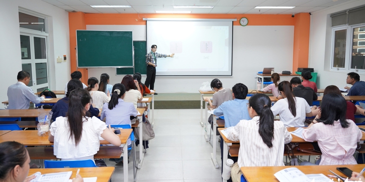 Khai giảng khóa tiếng Hàn miễn phí cho người dân Đà Nẵng - Ảnh 2.