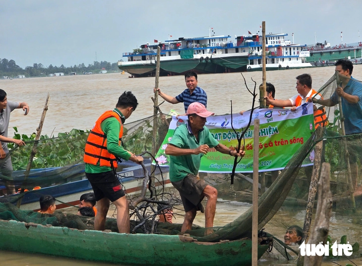 Mùa nước nổi về Đồng bằng sông Cửu Long 'đúng hẹn' có ý nghĩa gì? - Ảnh 3.