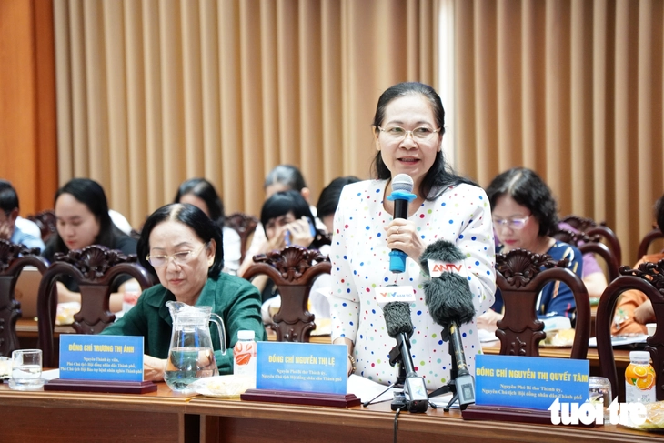 Quy hoạch TP.HCM tầm nhìn 100 năm: Chuyển dịch mô hình siêu đô thị đa cực, đa trung tâm - Ảnh 4.