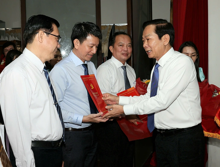 Thành ủy Cần Thơ: triệt để khắc phục tâm lý phân biệt địa phương, cơ quan hay đơn vị cũ  - Ảnh 1.