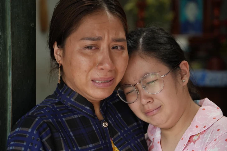 Tín Nguyễn: 'Người ta nói nhìn tôi bần bần mà xây được biệt thự cho ba mẹ'   - Ảnh 3.