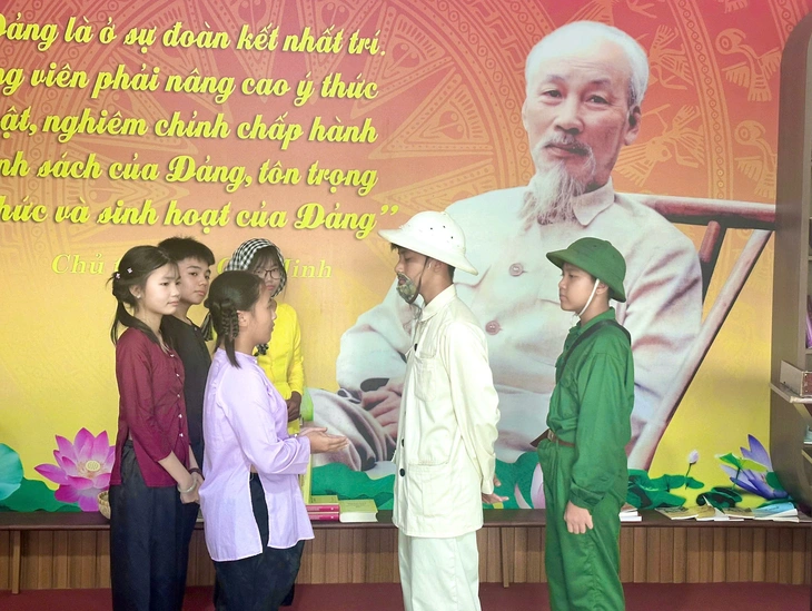 Thiếu nhi thi vẽ và kể chuyện về Bác, thanh niên sinh hoạt truyền thống tại Không gian văn hóa Hồ Chí Minh - Ảnh 2.