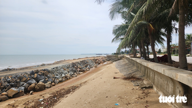 Nhà đầu tư lo mất bãi tắm - ‘mỏ vàng’ du lịch ở Thanh Hóa, địa phương nói gì? - Ảnh 5.