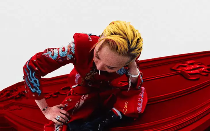 Thót tim tại concert BigBang: G-DRAGON cứu người khỏi tai nạn nguy hiểm - Ảnh 4.