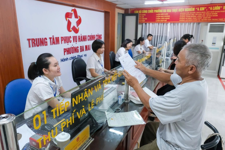Công chức, viên chức nghỉ 5 ngày dịp Quốc khánh 2-9: Bộ Nội vụ lưu ý lịch làm bù - Ảnh 1.