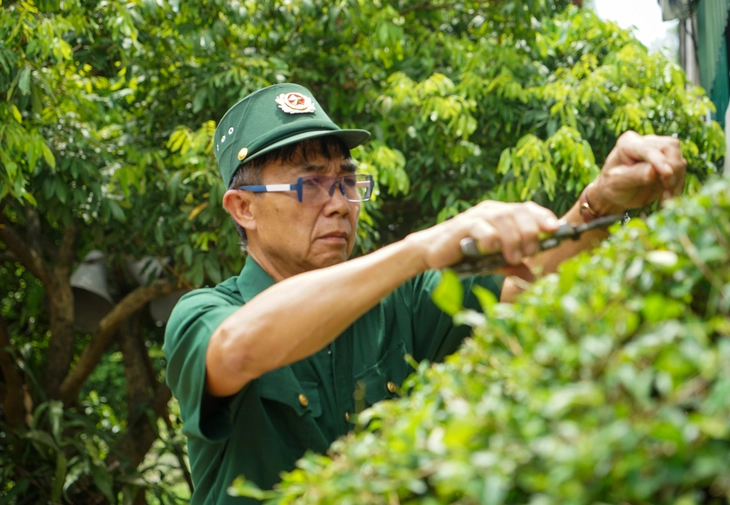 Cuộc sống đời thường của người cựu binh khóc nghẹn khi ôm di cốt đồng đội trên 'lò vôi thế kỷ' - Ảnh 3.