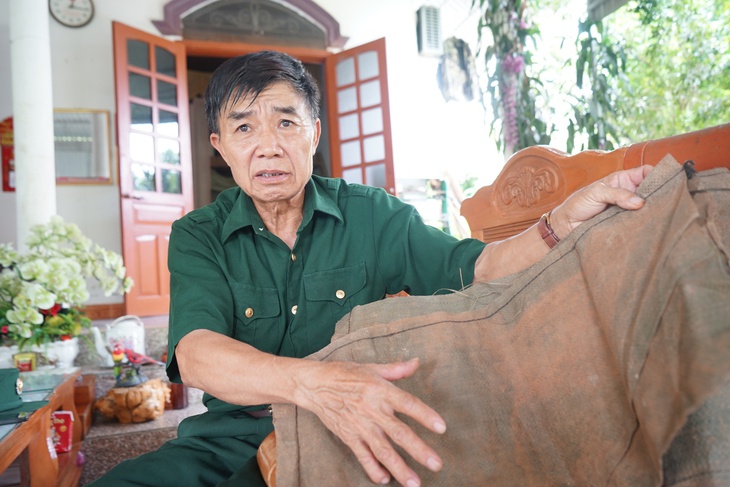 Cuộc sống đời thường của người cựu binh khóc nghẹn khi ôm di cốt đồng đội trên 'lò vôi thế kỷ' - Ảnh 1.