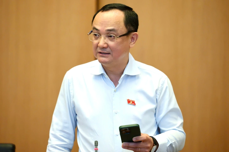 Chủ tịch Quốc hội: Hợp nhất luật ngân sách để tăng tính chủ động cho các đô thị động lực như TP.HCM - Ảnh 2.