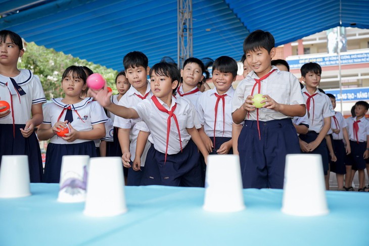 Trường Tiểu học Minh Thạnh tiếp nhận hệ thống lọc nước trước thềm năm học mới - Ảnh 4.