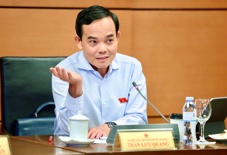 Bí thư Trần Lưu Quang: TP.HCM nghiên cứu thí điểm trạm y tế xã, phường trực thuộc các bệnh viện lớn - Ảnh 2.