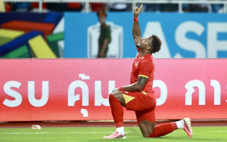 Lãnh đạo bóng đá Thái Lan: 'Đây là đội Việt Nam cộng Brazil' - Ảnh 3.