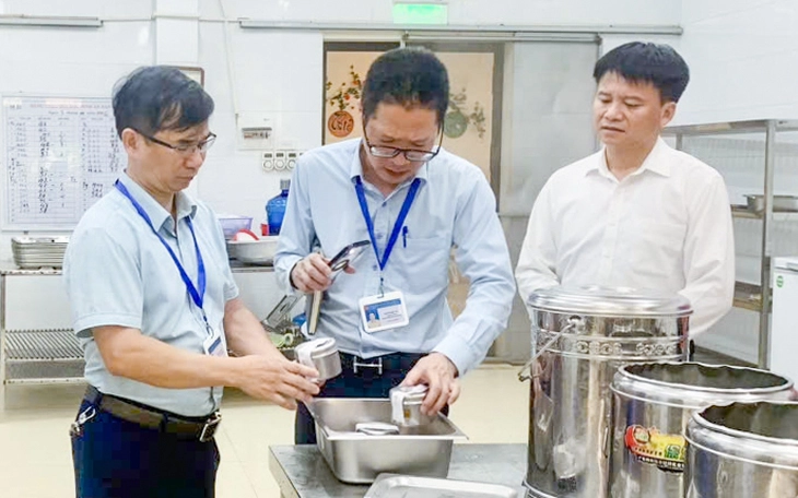 Đóng nước vào chai cũ có thương hiệu đem bán, xử lý thế nào? - Ảnh 3.