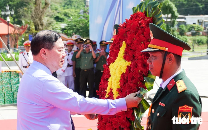 Phó thủ tướng Phạm Gia Túc xây dựng Phú Quốc thành điểm đến du lịch an toàn 2026 - Ảnh 1.