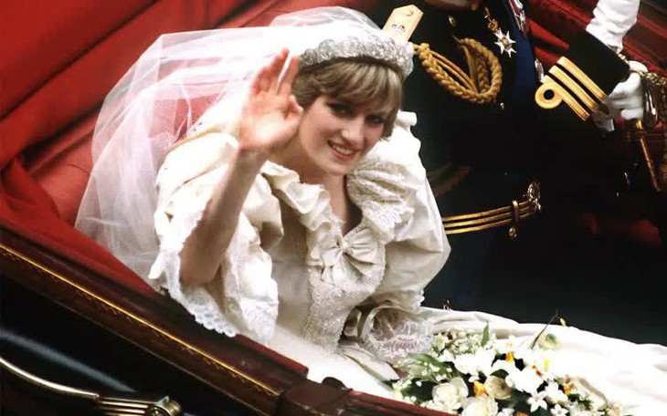 Hoàng tử Harry và Meghan Markle sẽ trở về Anh sinh sống, Vua  - Ảnh 2.