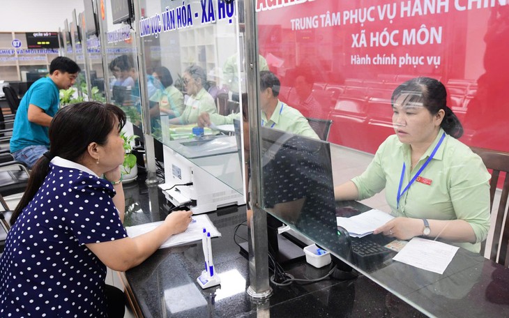 Bộ Nội vụ phản hồi đề xuất tăng phụ cấp cho Chủ tịch UBND xã, phường - Ảnh 2.
