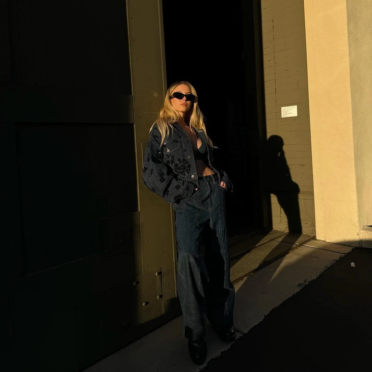 Sydney Sweeney đâu chỉ mặc gợi cảm - Ảnh 4.