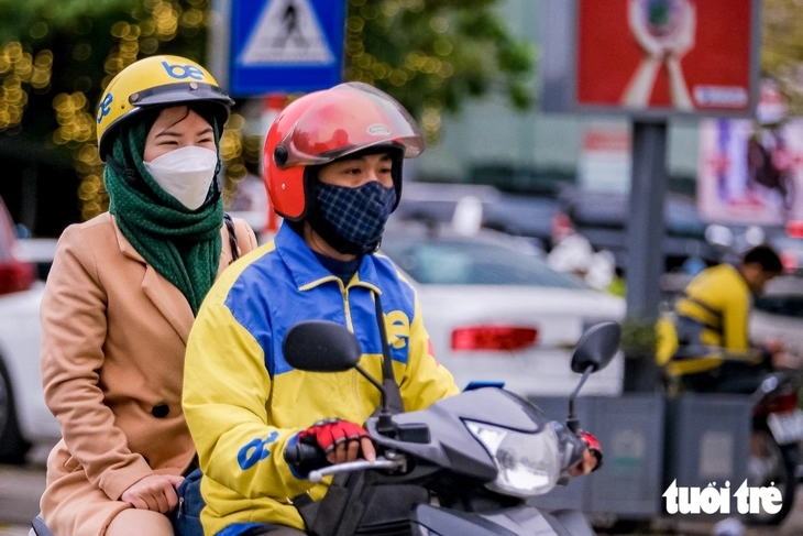 Làm gì để người chạy xe công nghệ, bán vé số, xây dựng có lương hưu? - Ảnh 3.