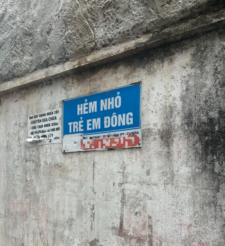 Những tấm bảng giản dị của tình người - Ảnh 3.