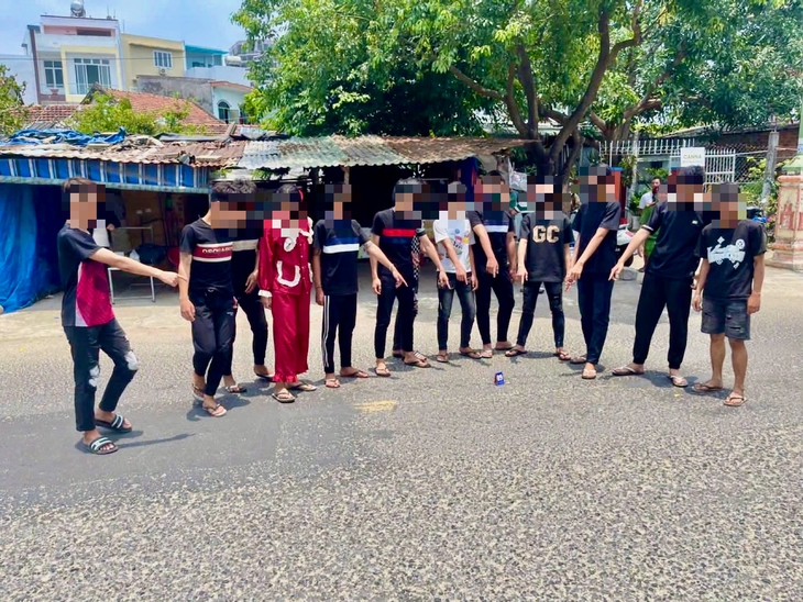 Đắk Lắk khởi tố hàng loạt thanh thiếu niên gây rối trật tự công cộng - Ảnh 1.