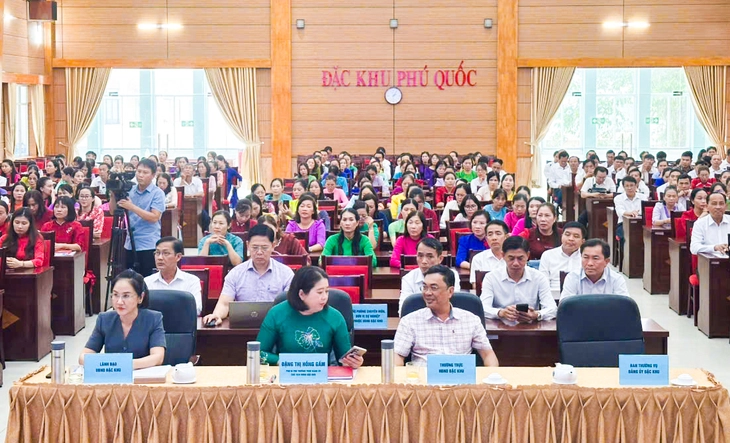 Phú Quốc phát triển nguồn nhân lực chất lượng cao trên nền tảng giáo dục chất lượng - Ảnh 1.