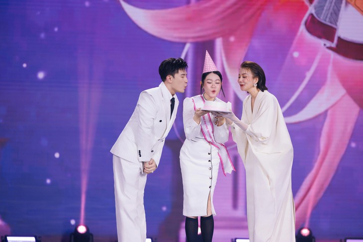 Thanh Hằng, Dược sĩ Tiến ‘quậy tưng’ cùng top 28 Hoa khôi Sinh viên Việt Nam 2026 - Ảnh 15.