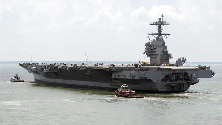 Thuỷ thủ Mỹ bắn chết đồng đội trên tàu sân bay John F. Kennedy - Ảnh 1.