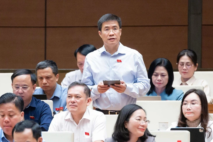 Đại biểu đề nghị đánh giá kỹ cơ chế 'Nhà nước thu hồi với dự án đã thỏa thuận 75% diện tích' - Ảnh 4.