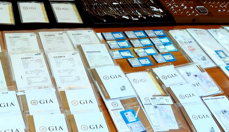 Công an thanh hóa công bố kết quả buôn lậu kim cương xuyên quốc gia - Ảnh 2.