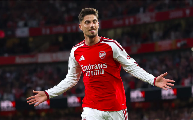 Man United thua bẽ mặt trước tân binh tại vòng 1 giải Ngoại hạng Anh  - Ảnh 2.