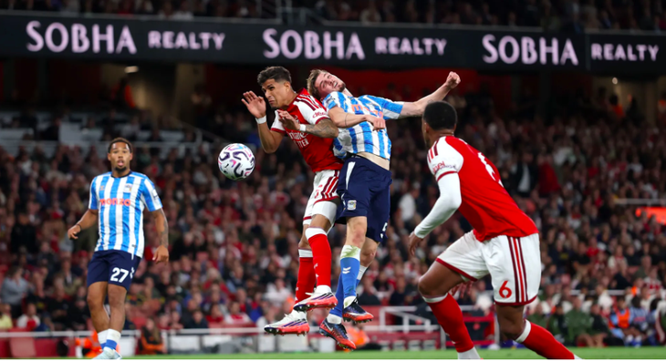 Đương kim vô địch Arsenal thắng đậm ngày ra quân Premier League - Ảnh 2.