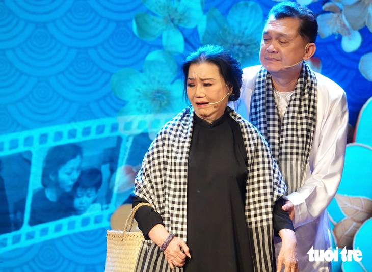 Hữu Châu: 40 năm vai cậu Năm trong Lá sầu riêng - Ảnh 1.