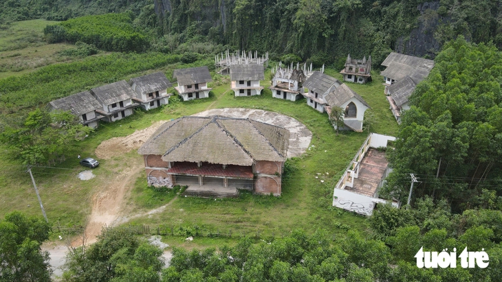 Nhiều dự án ở vùng di sản Phong Nha - Kẻ Bàng chậm tiến độ, bỏ hoang - Ảnh 1.