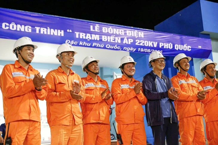 Đóng điện nghiệm thu Trạm biến áp 220kV Phú Quốc - Ảnh 1.