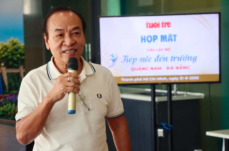 Nhà hảo tâm Quảng Nam - Đà Nẵng trao 1,5 tỉ đồng cho Tuổi Trẻ tiếp sức đến trường - Ảnh 6.